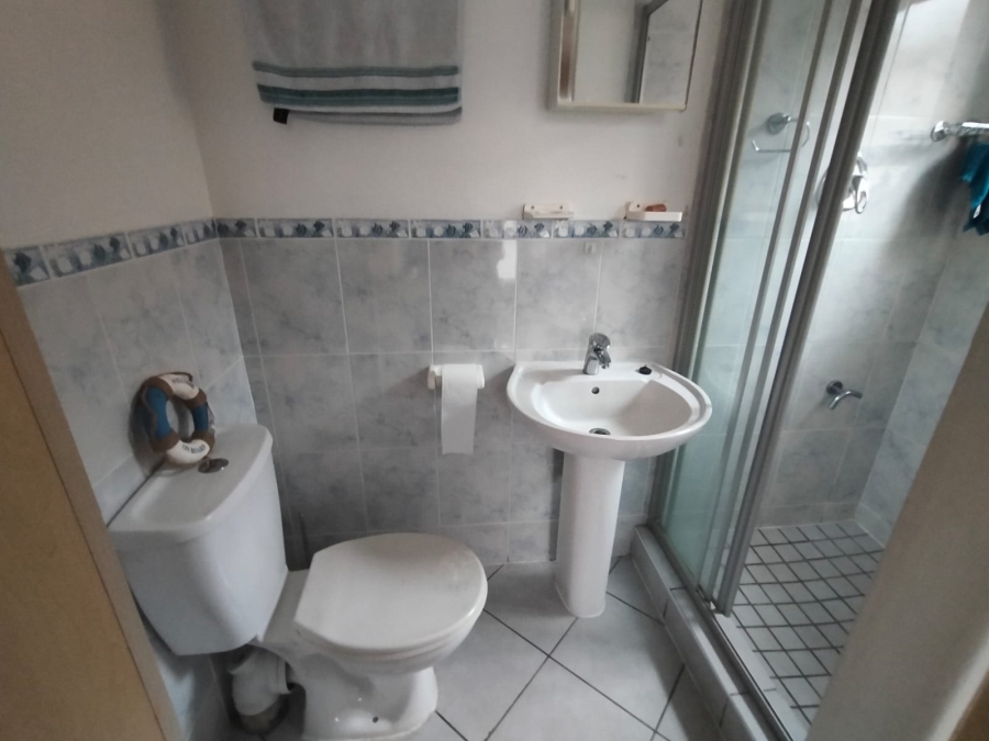 To Let 4 Bedroom Property for Rent in Normandie Western Cape